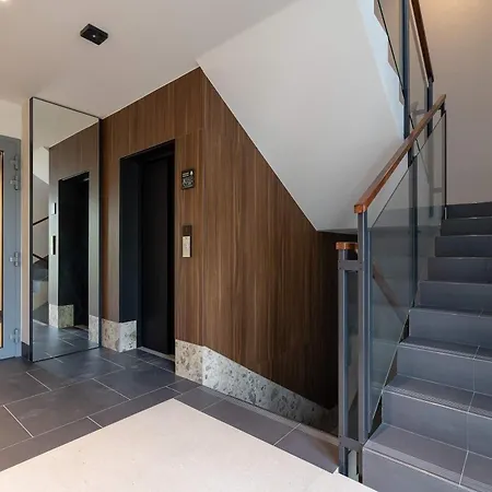 Modern & Luxurious Apartment With Balcony & Parking Cracow By Renters Prestige Krakow Exterior photo