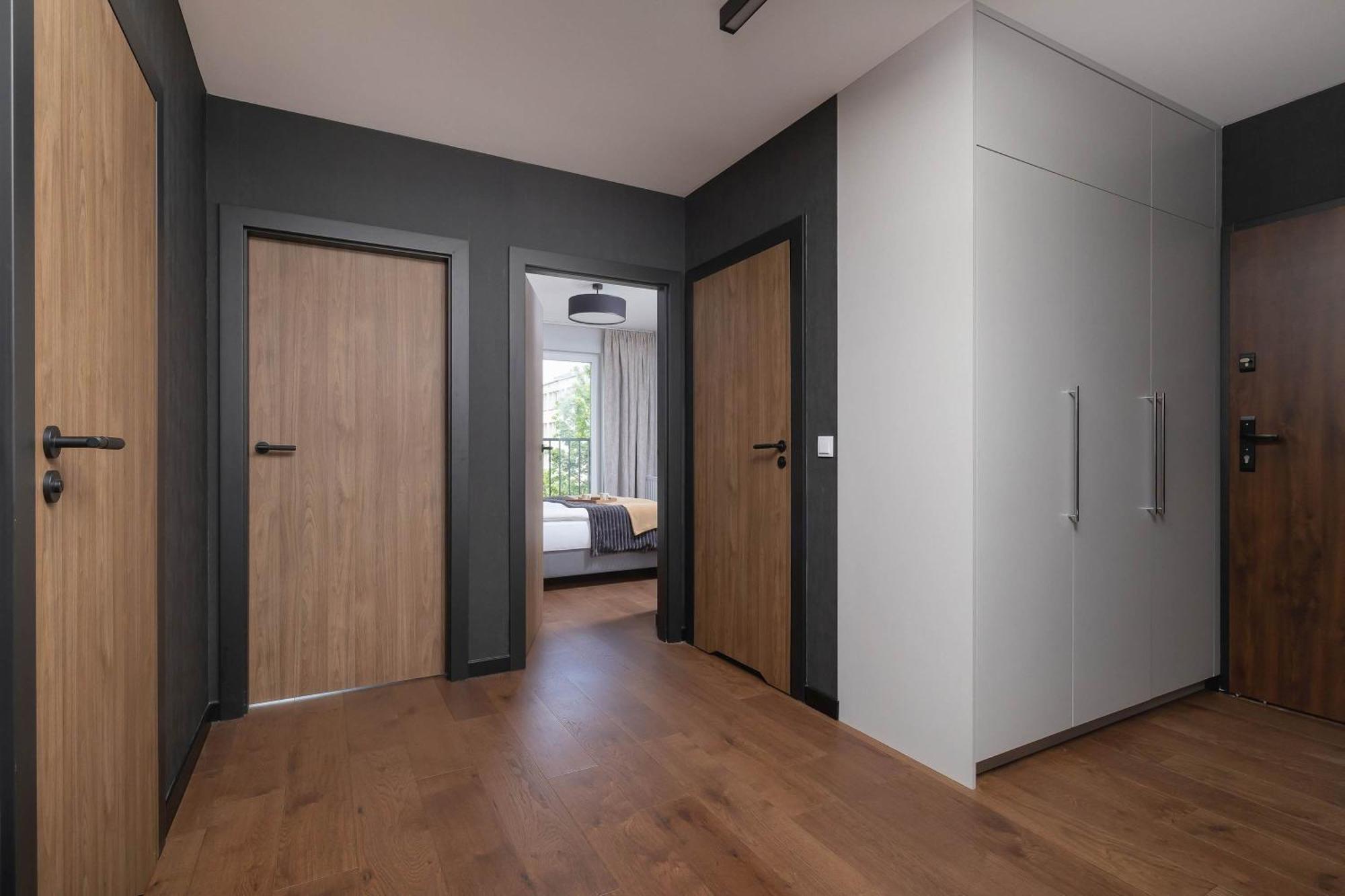 Modern & Luxurious With Balcony & Parking Cracow By Renters Prestige * Cracovia
