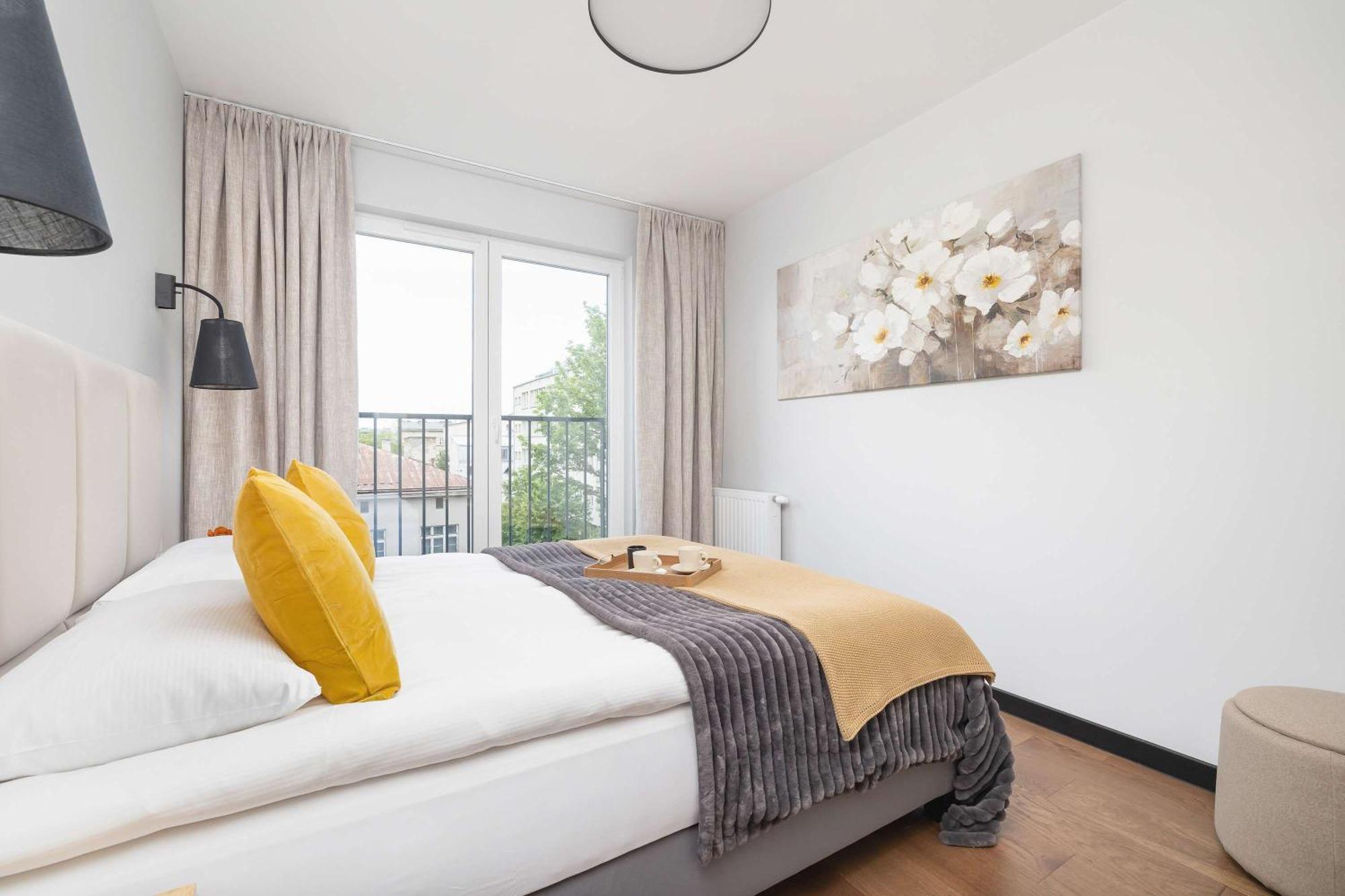 Modern & Luxurious With Balcony & Parking Cracow By Renters Prestige Appartamento Cracovia