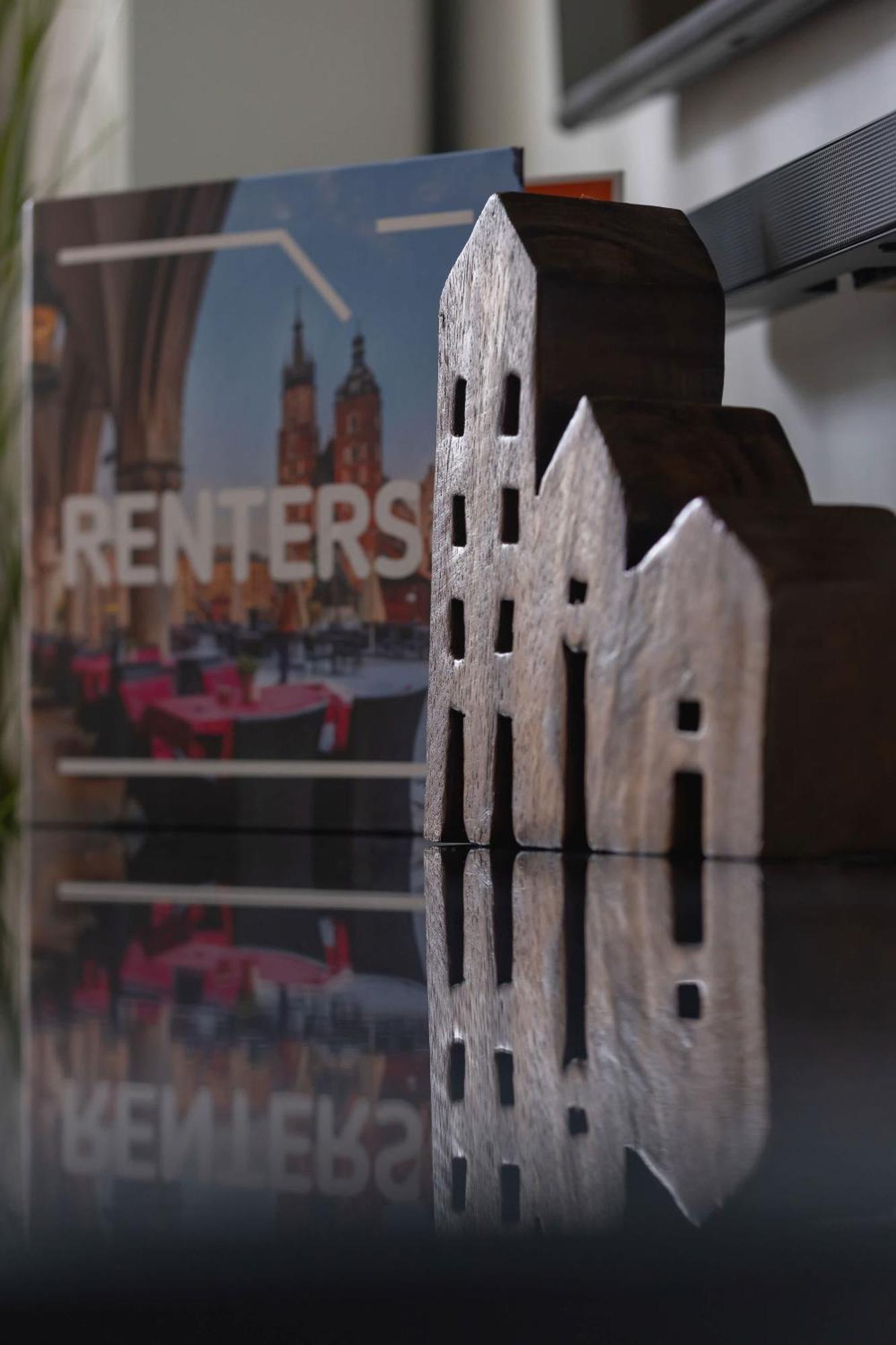 Modern & Luxurious With Balcony & Parking Cracow By Renters Prestige * Cracovia