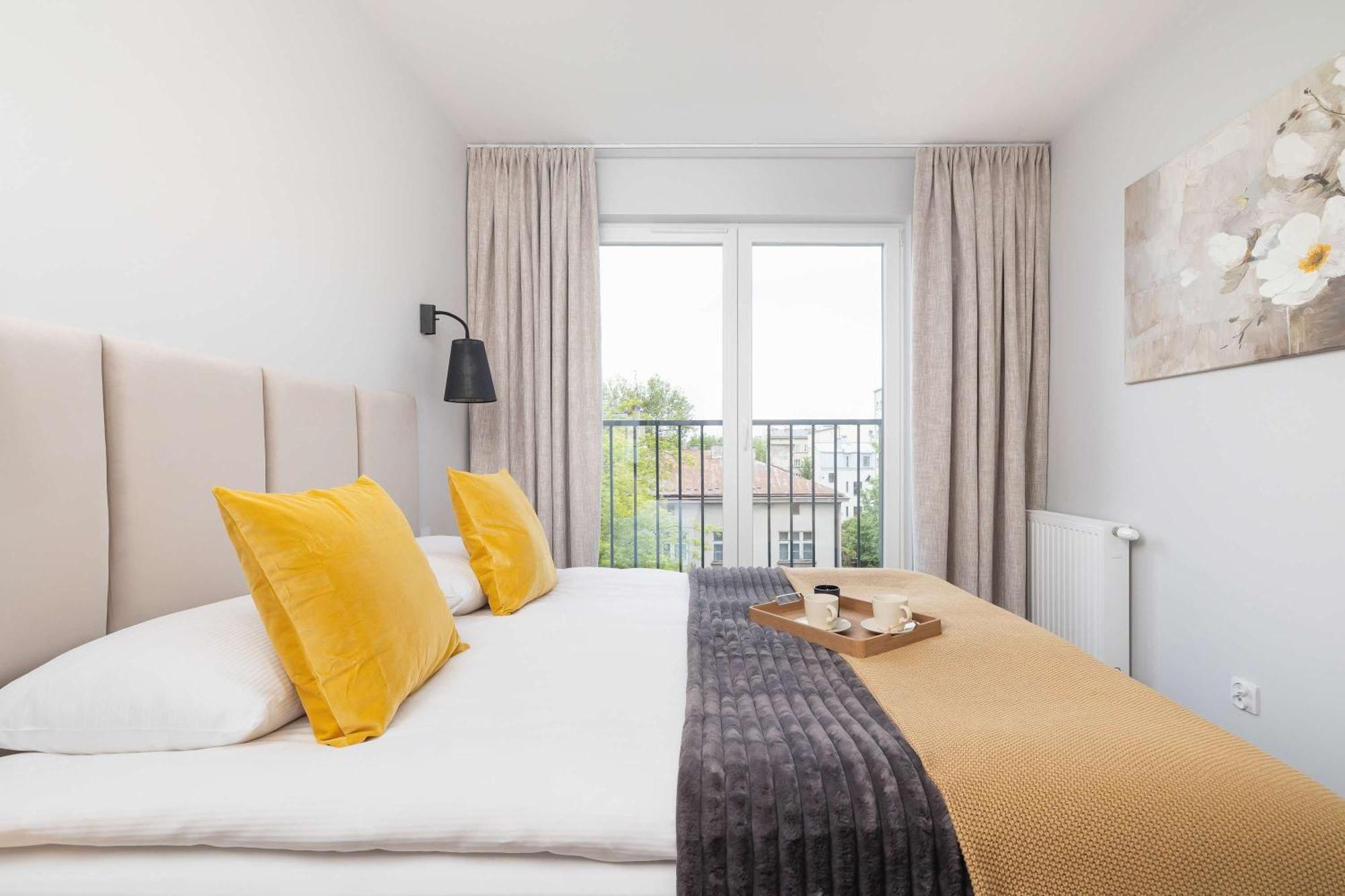 Modern & Luxurious With Balcony & Parking Cracow By Renters Prestige * Cracovia
